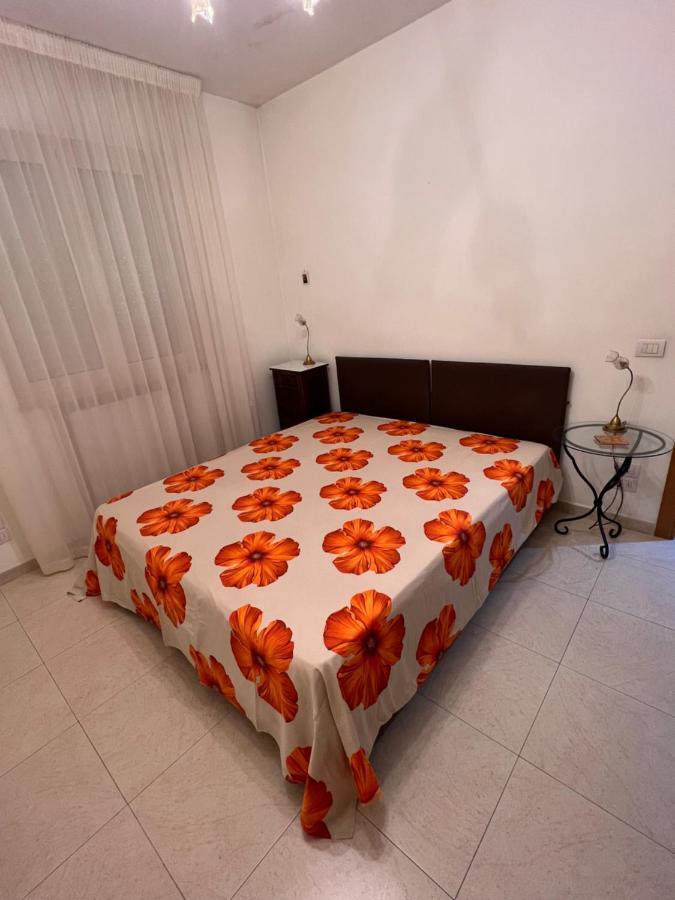 Appartamento Modugno Centro Exteriör bild