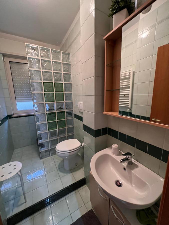 Appartamento Modugno Centro Exteriör bild